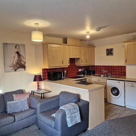 Hereford - Mayflower Coach House, Modern 2 Bedroom Property With Parking, Located South Of Hereford City, Suitable For Small Family, Couple Or Contractors - Sleeps Up To 5 Guests - Hosted By Rentmyhouse Exterior foto