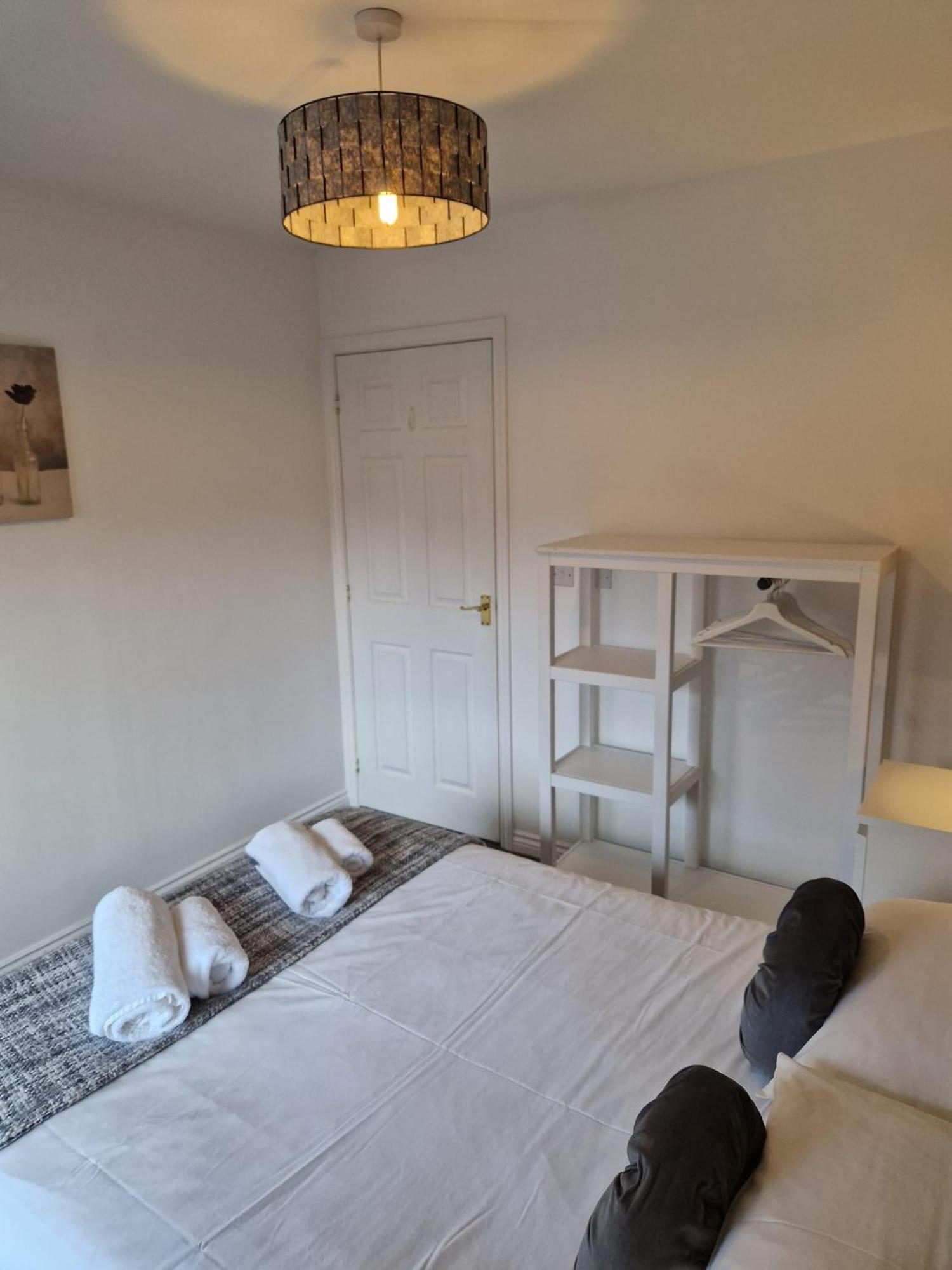 Hereford - Mayflower Coach House, Modern 2 Bedroom Property With Parking, Located South Of Hereford City, Suitable For Small Family, Couple Or Contractors - Sleeps Up To 5 Guests - Hosted By Rentmyhouse Exterior foto